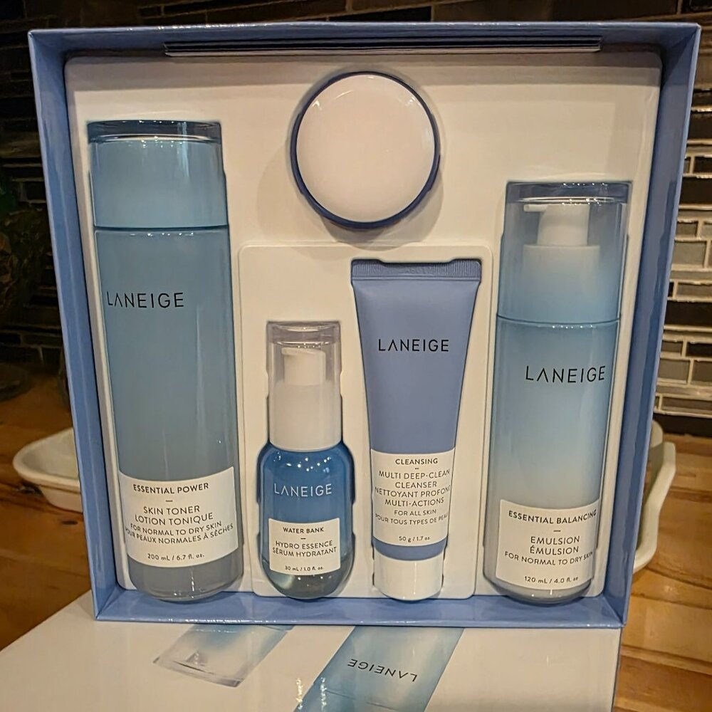 💝 NWT LANEIGE Sealed 5-Piece Essential Hydrating Full-Size Skincare Set
